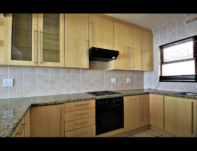 2 bed property to rent in THREE ANCHOR BAY